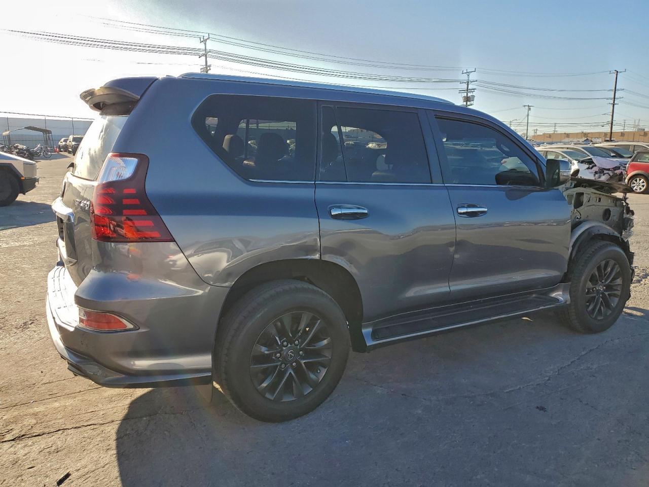 2021 Lexus Gx 460 Premium - Image 3