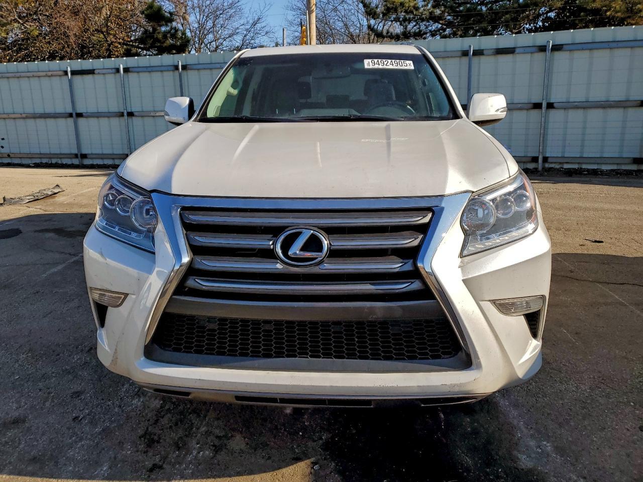 2018 Lexus Gx 460 - Image 5