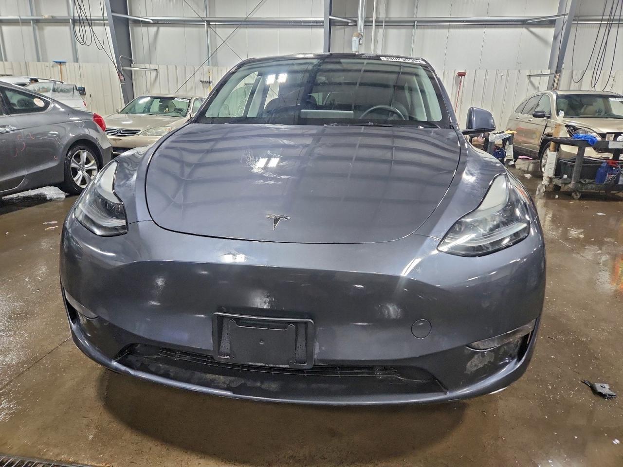 2023 Tesla Model Y - Фото 5