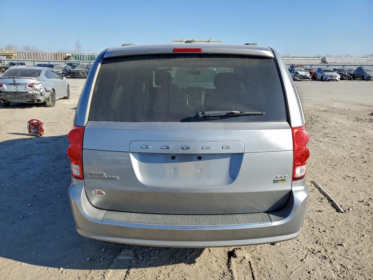 2016 Dodge Grand Caravan Sxt - Фото 6