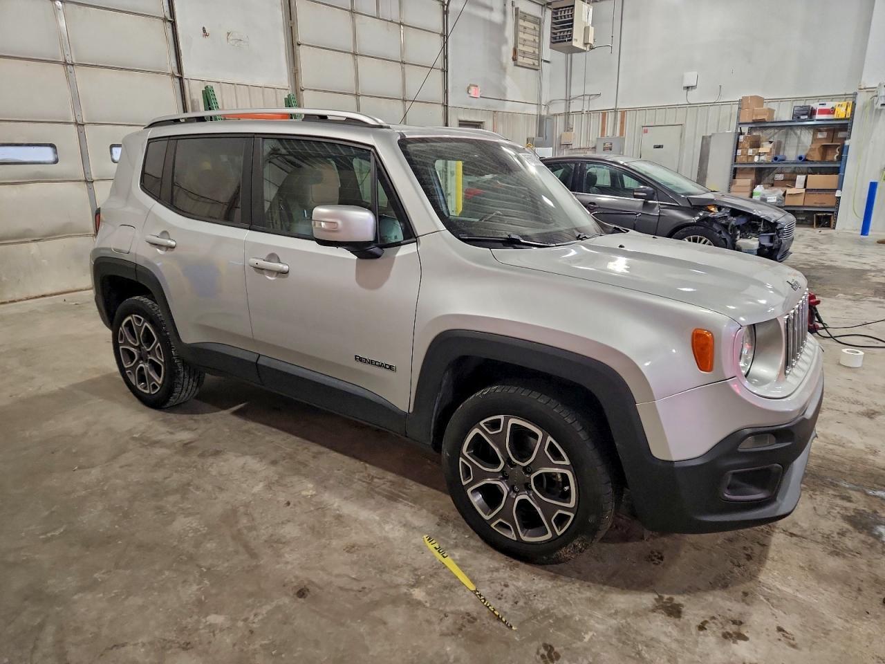 2015 Jeep Renegade Limited - Фото 4