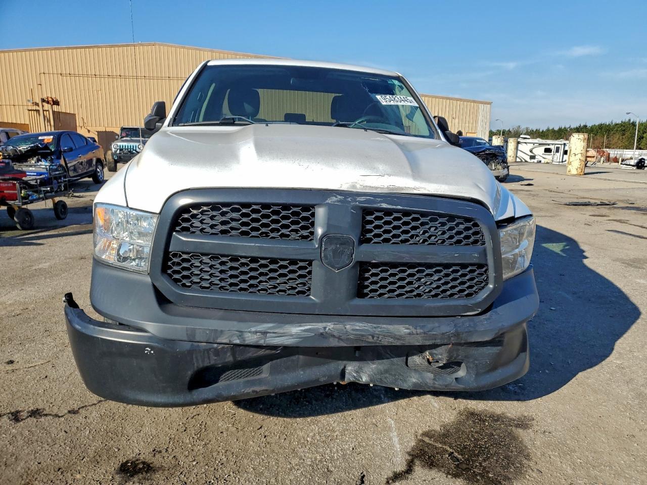 2023 Ram 1500 Classic Tradesman - Фото 5