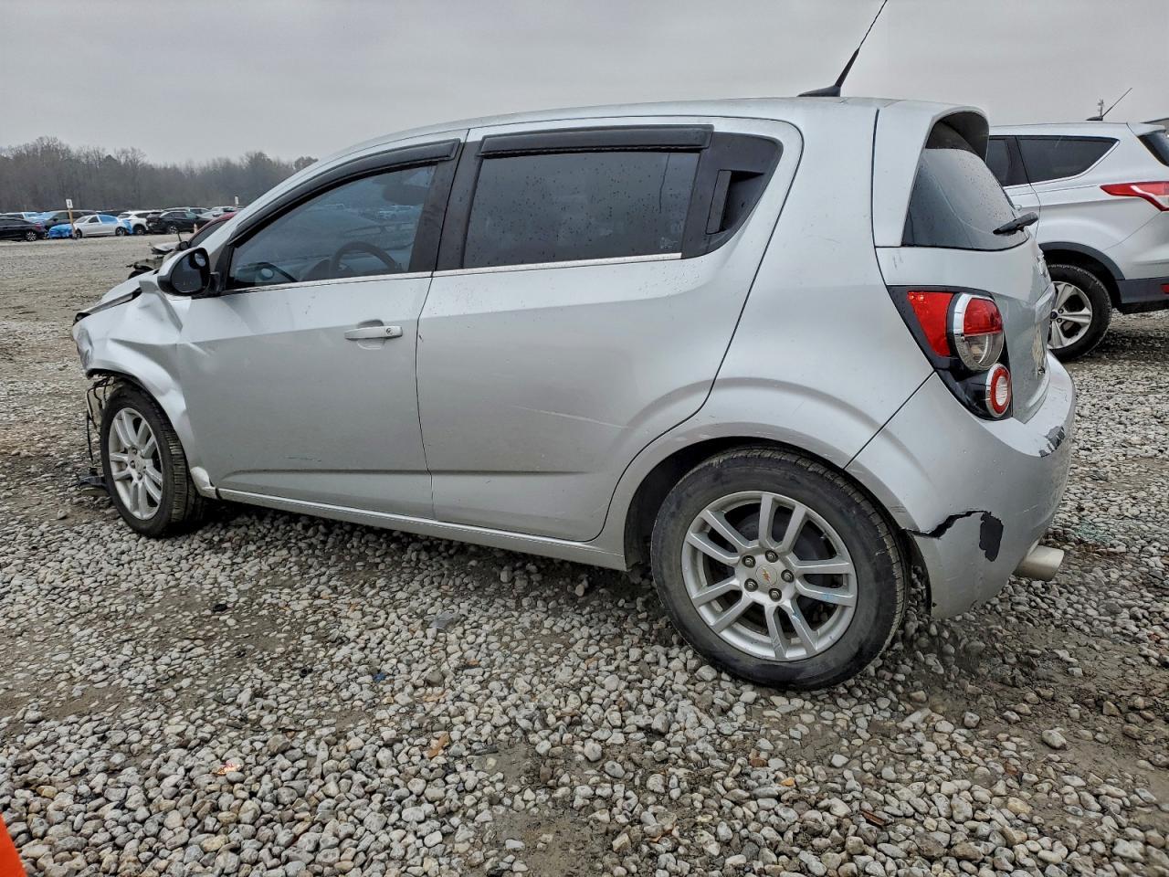 2012 Chevrolet Sonic Lt - Фото 2