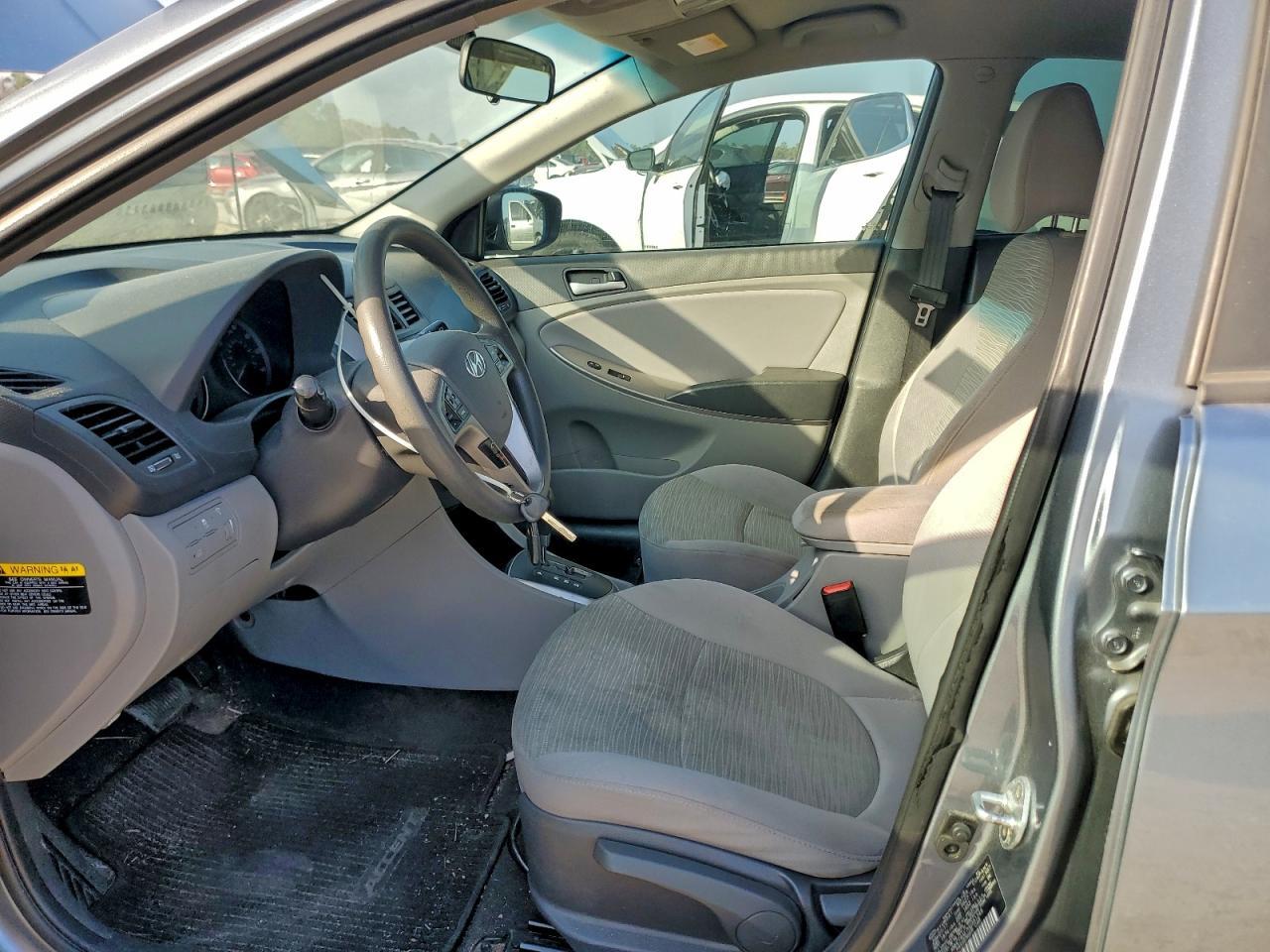 2017 Hyundai Accent Se - Image 7