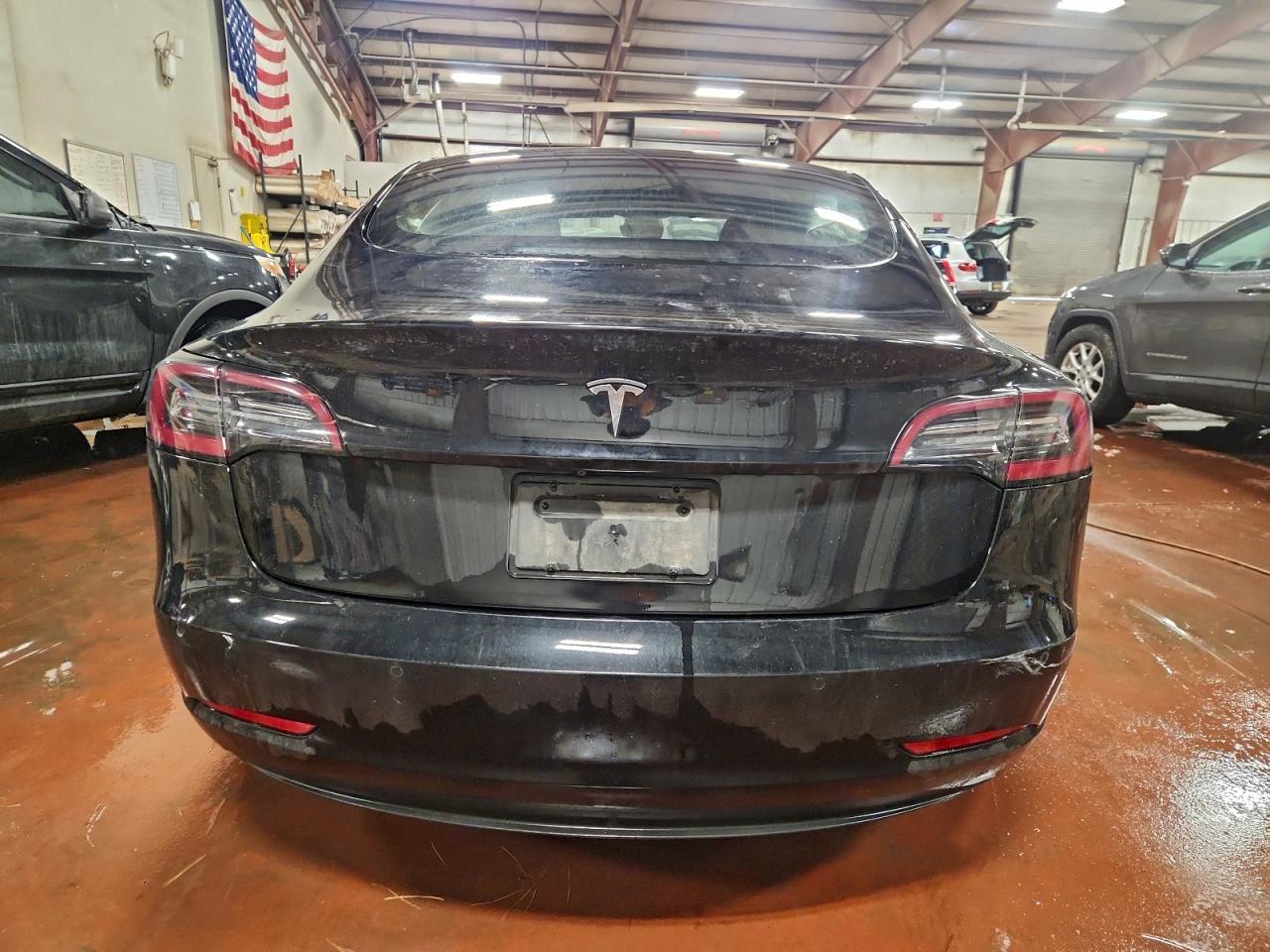 2021 Tesla Model 3 - Фото 6