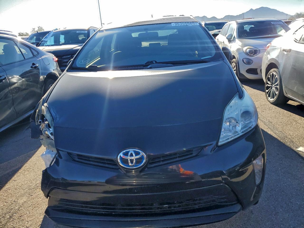 2013 Toyota Prius - Image 5
