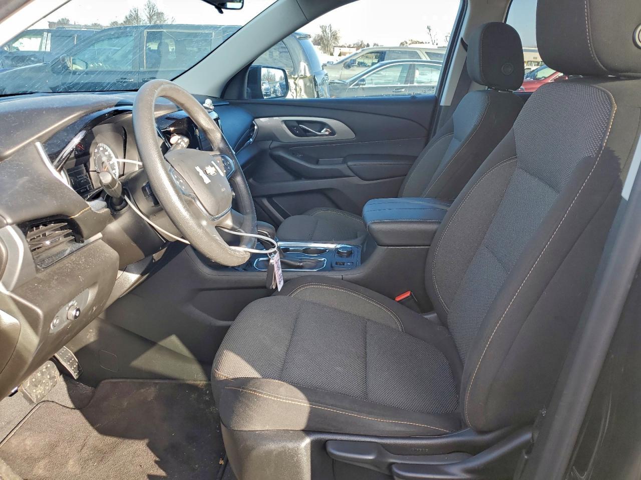 2021 Chevrolet Traverse Ls - Фото 7