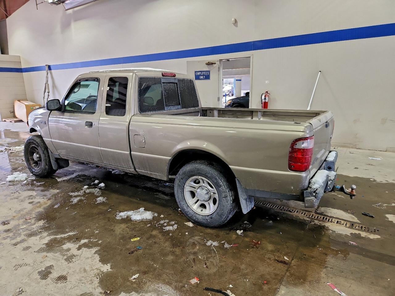 2004 Ford Ranger Super Cab - Фото 2