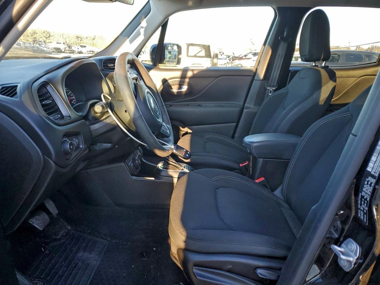2023 Jeep Renegade Altitude - Фото 7