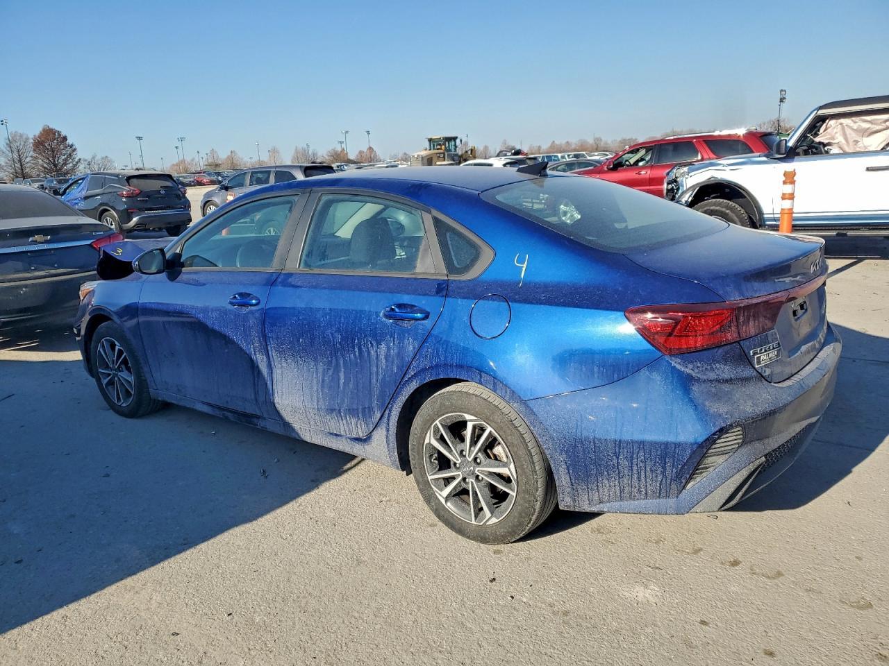 2023 Kia Forte Lx - Фото 2