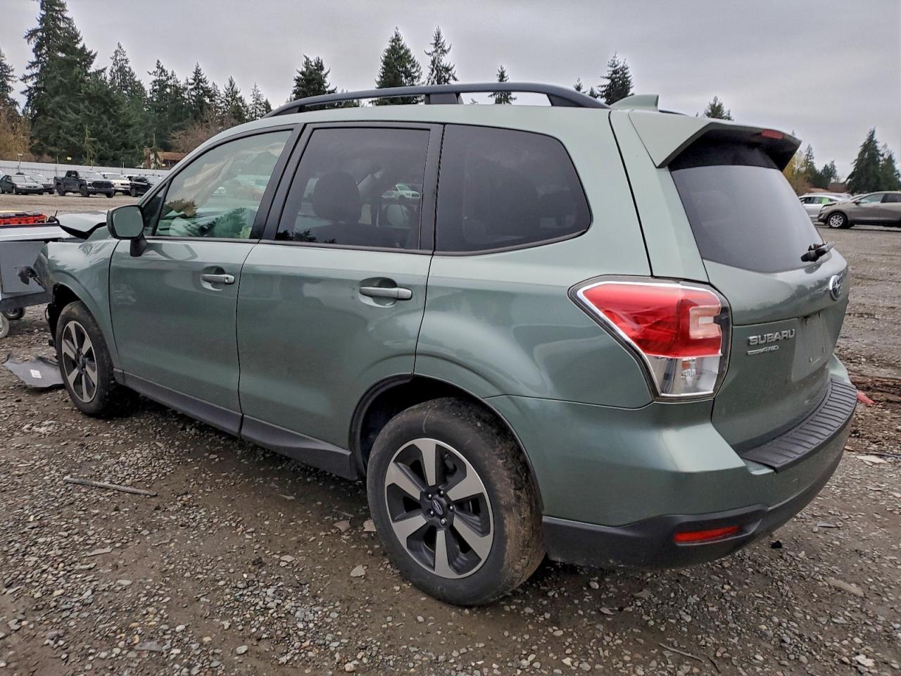 2018 Subaru Forester 2.5I Premium - Фото 2