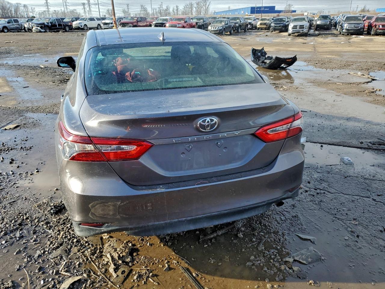 2020 Toyota Camry Le - Image 6