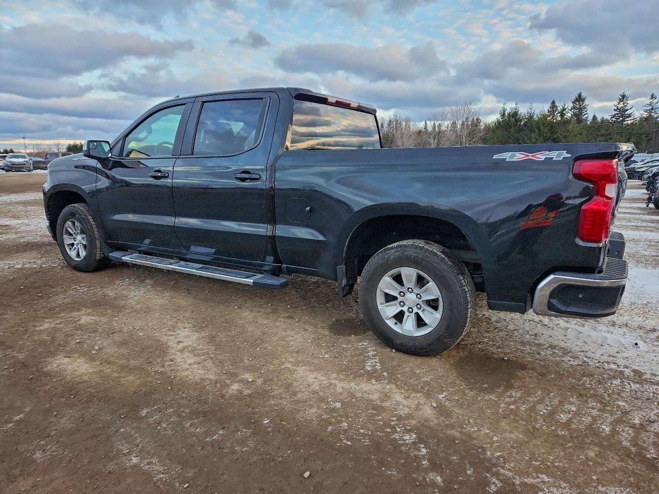 2020 Chevrolet Silverado K1500 Lt - Фото 2