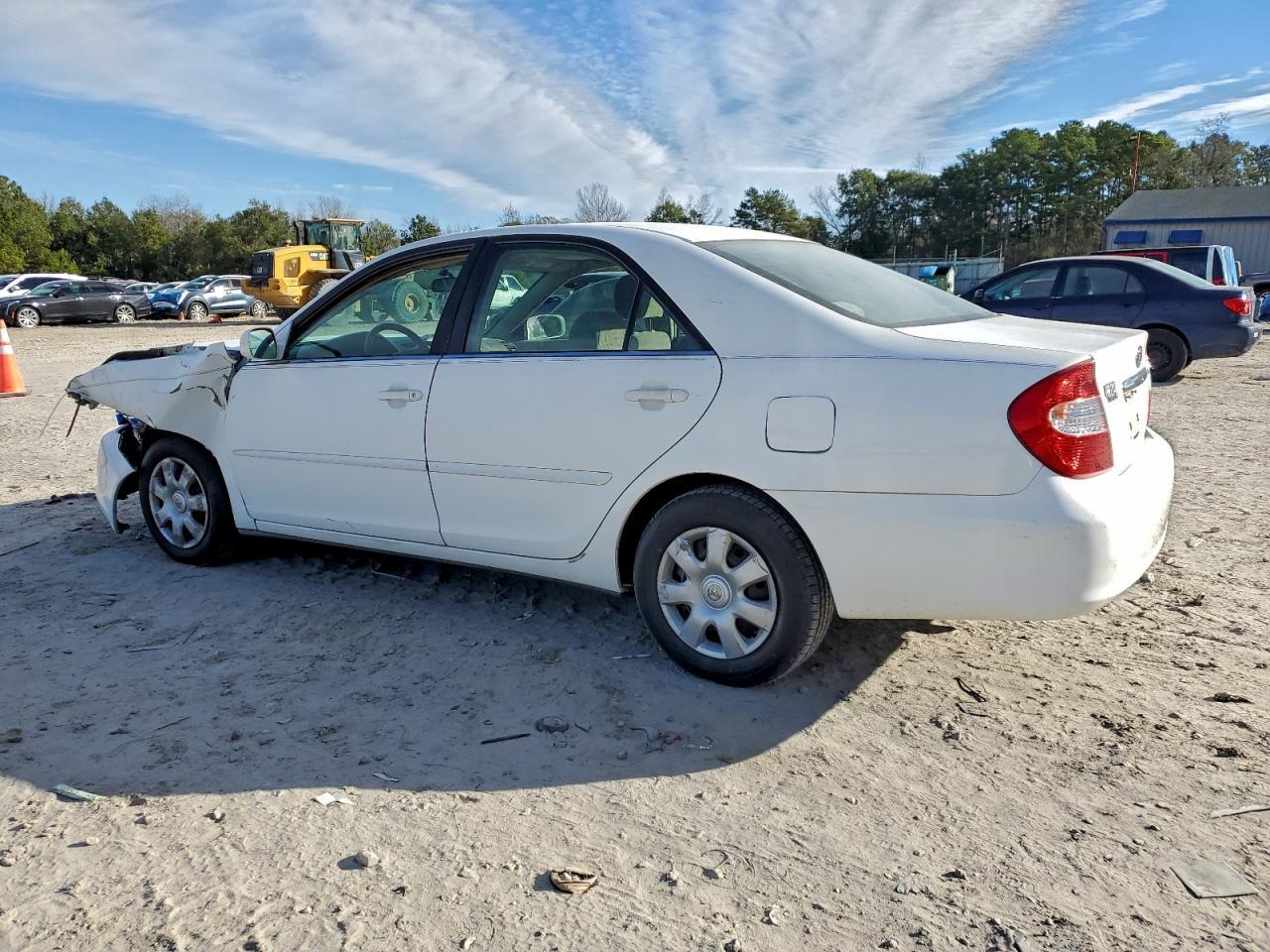 2002 Toyota Camry Le - Image 2