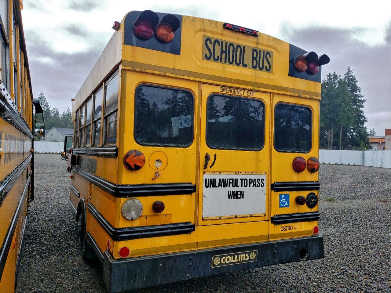 2000 Ford E350 School Bus - Фото 3