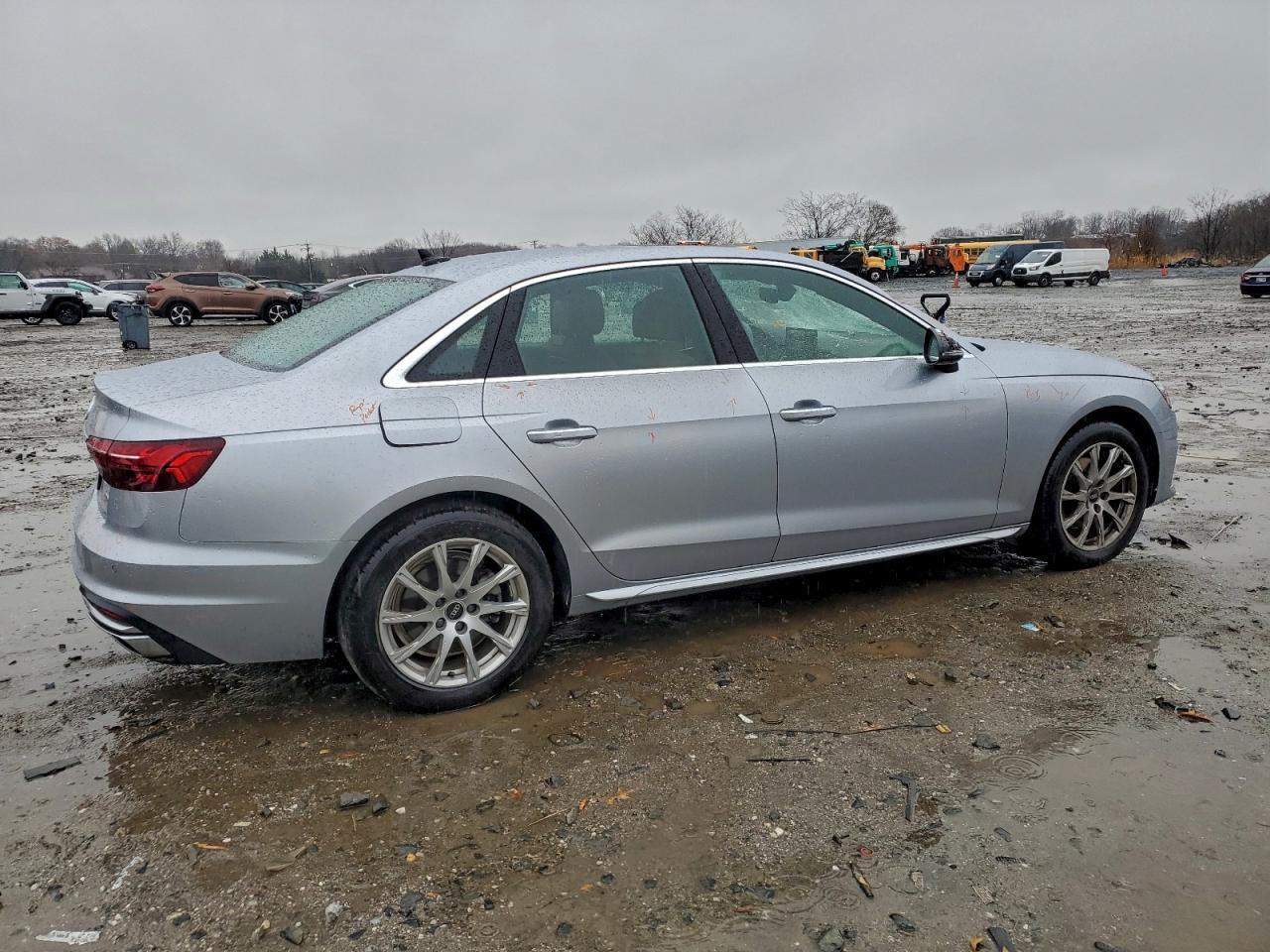 2022 Audi A4 Premium 40 - Фото 3