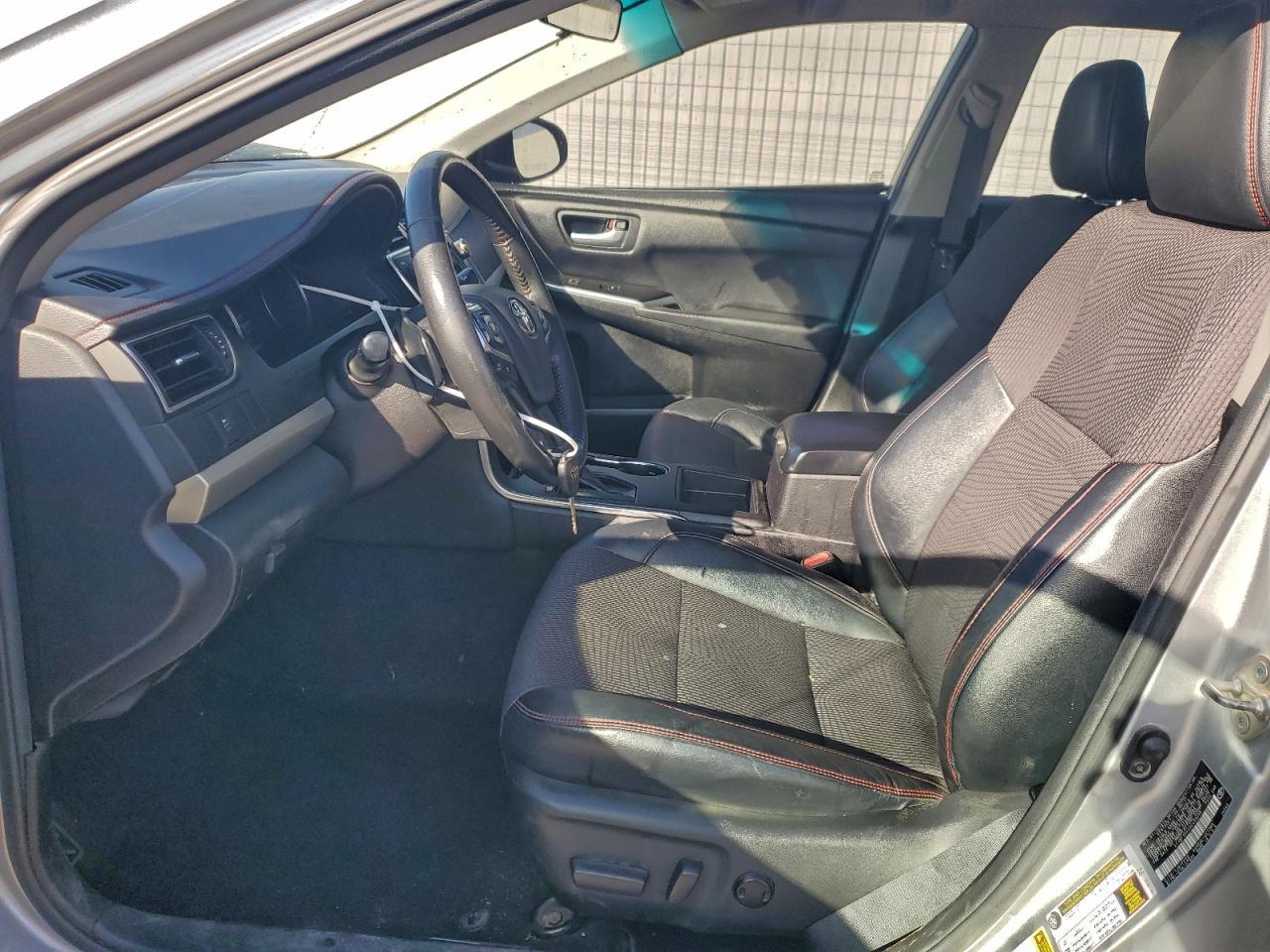 2017 Toyota Camry Le - Фото 7