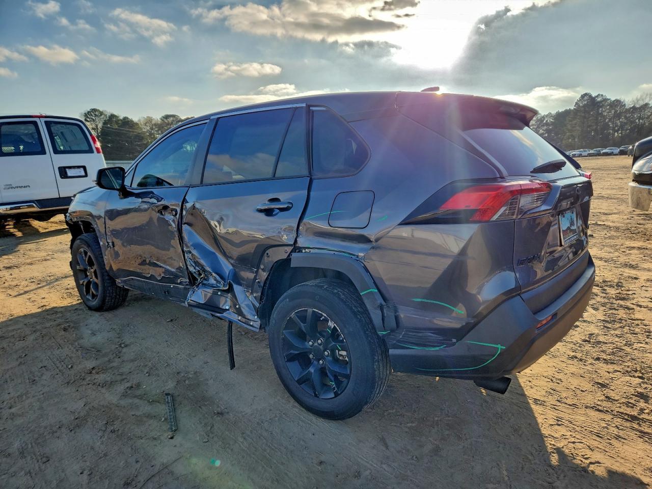 2023 Toyota Rav4 Le - Фото 2