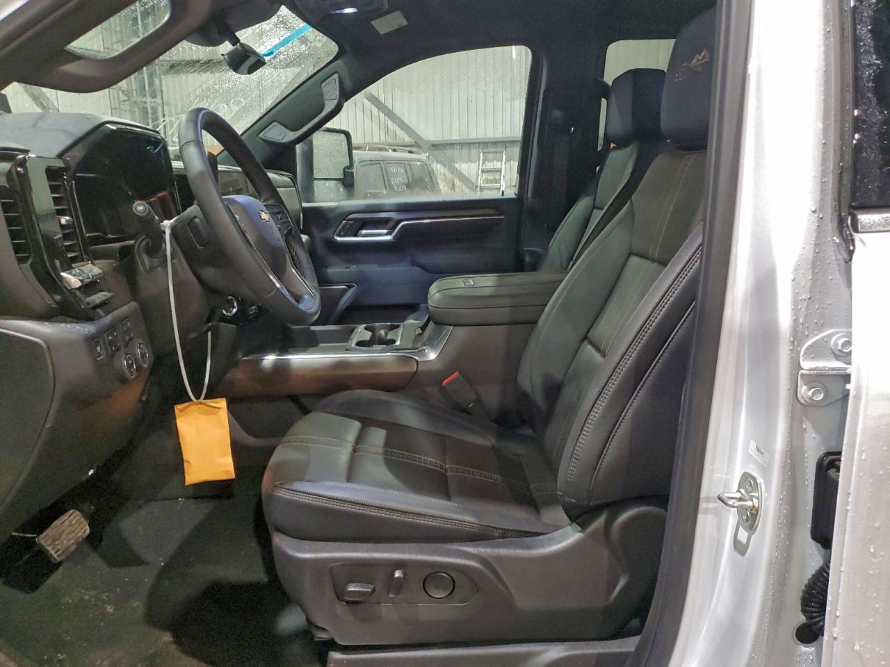 2025 Chevrolet Silverado K3500 High Country - Фото 7