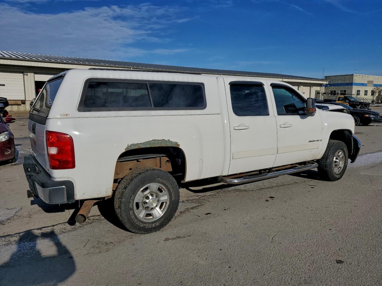 2007 Chevrolet Silverado K2500 Heavy Duty - Фото 3