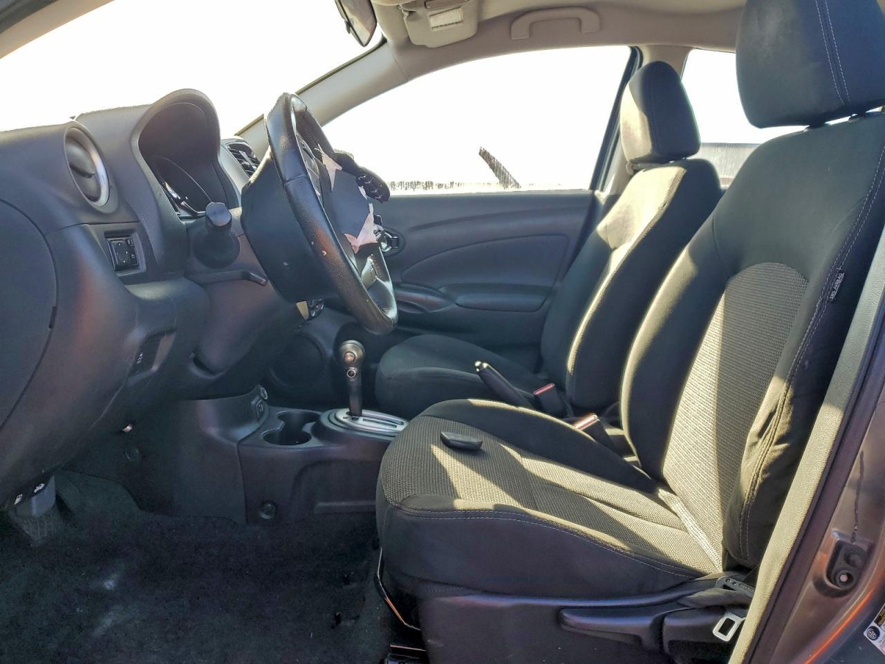 2018 Nissan Versa S - Image 7