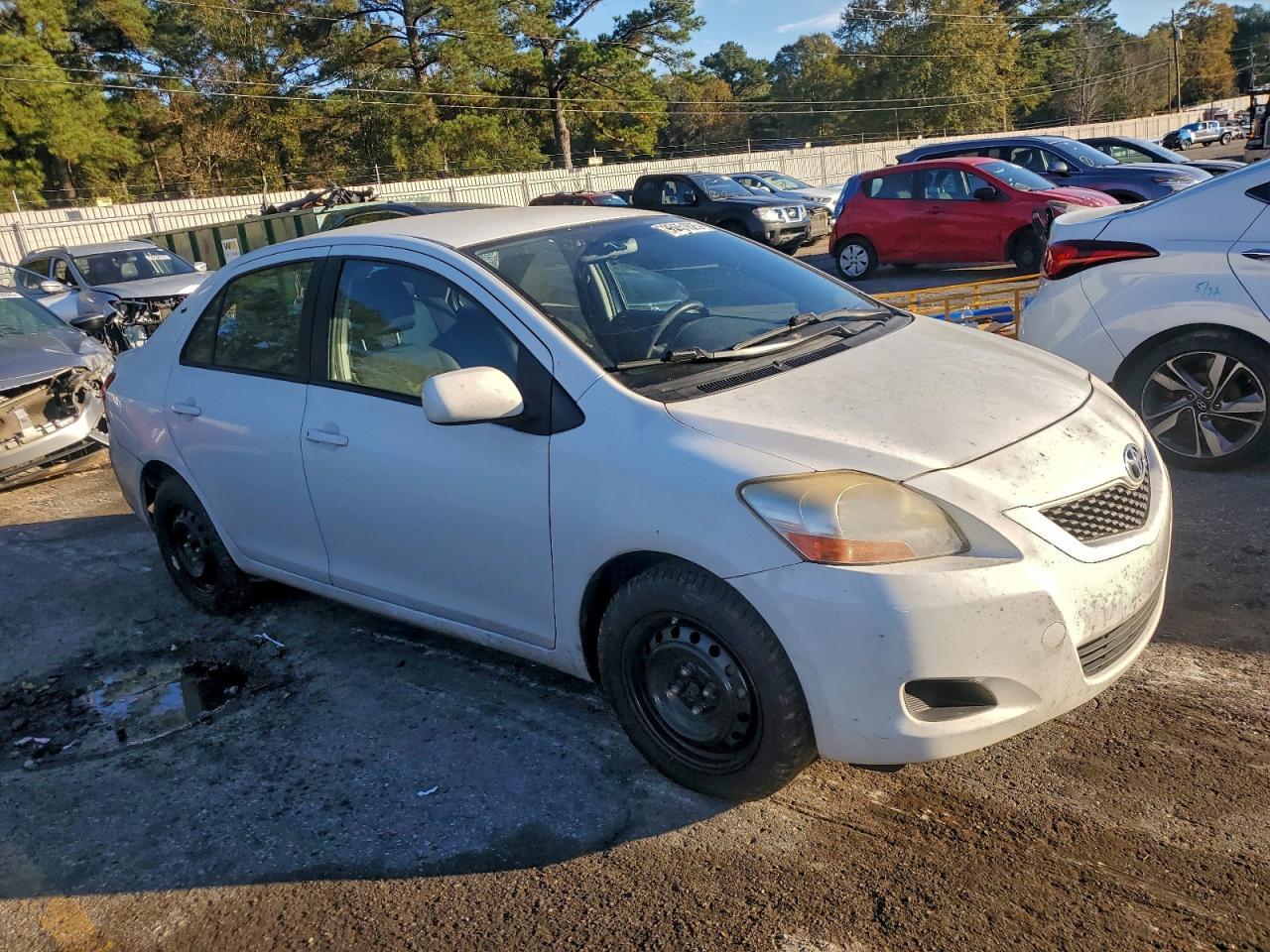 2011 Toyota Yaris - Фото 4