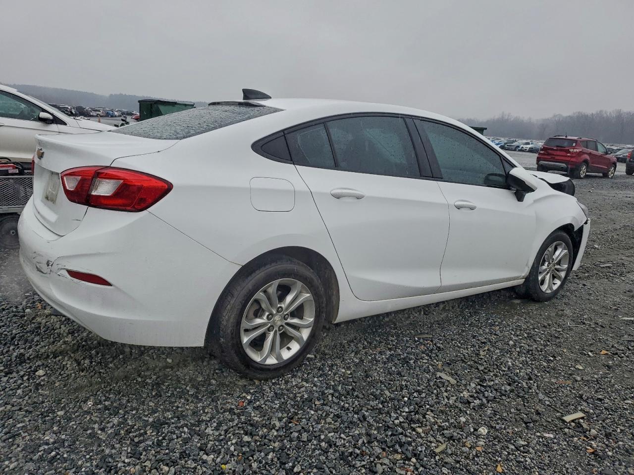2019 Chevrolet Cruze Ls - Фото 3
