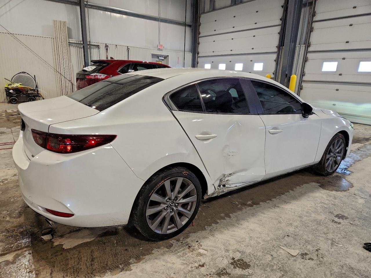 2021 Mazda 3 Select - Фото 3