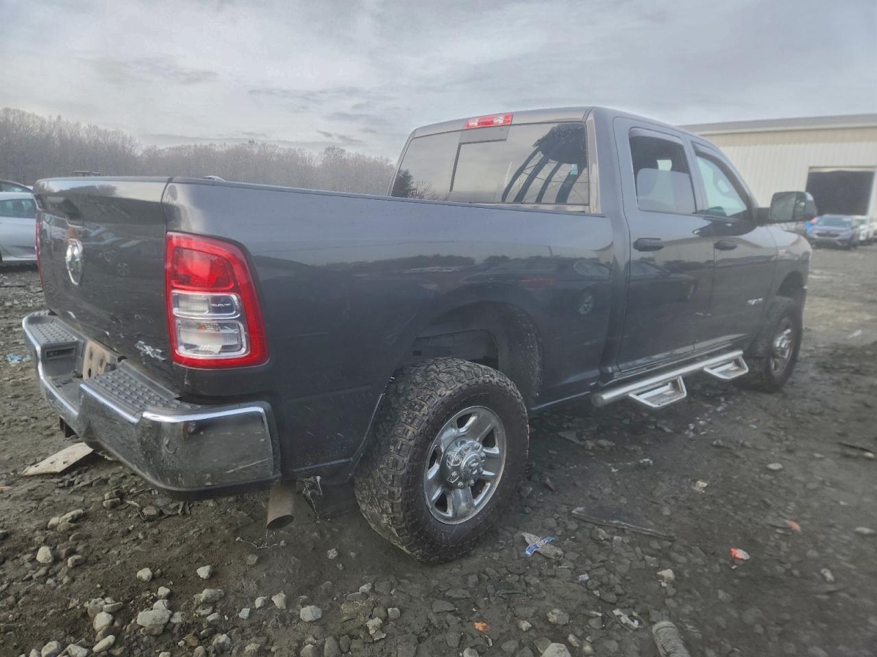 2021 Ram 2500 Tradesman - Фото 3