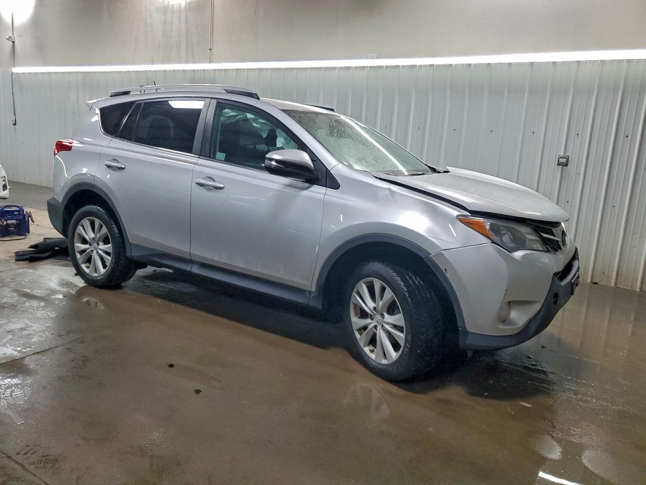 2015 Toyota Rav4 Limited - Image 4
