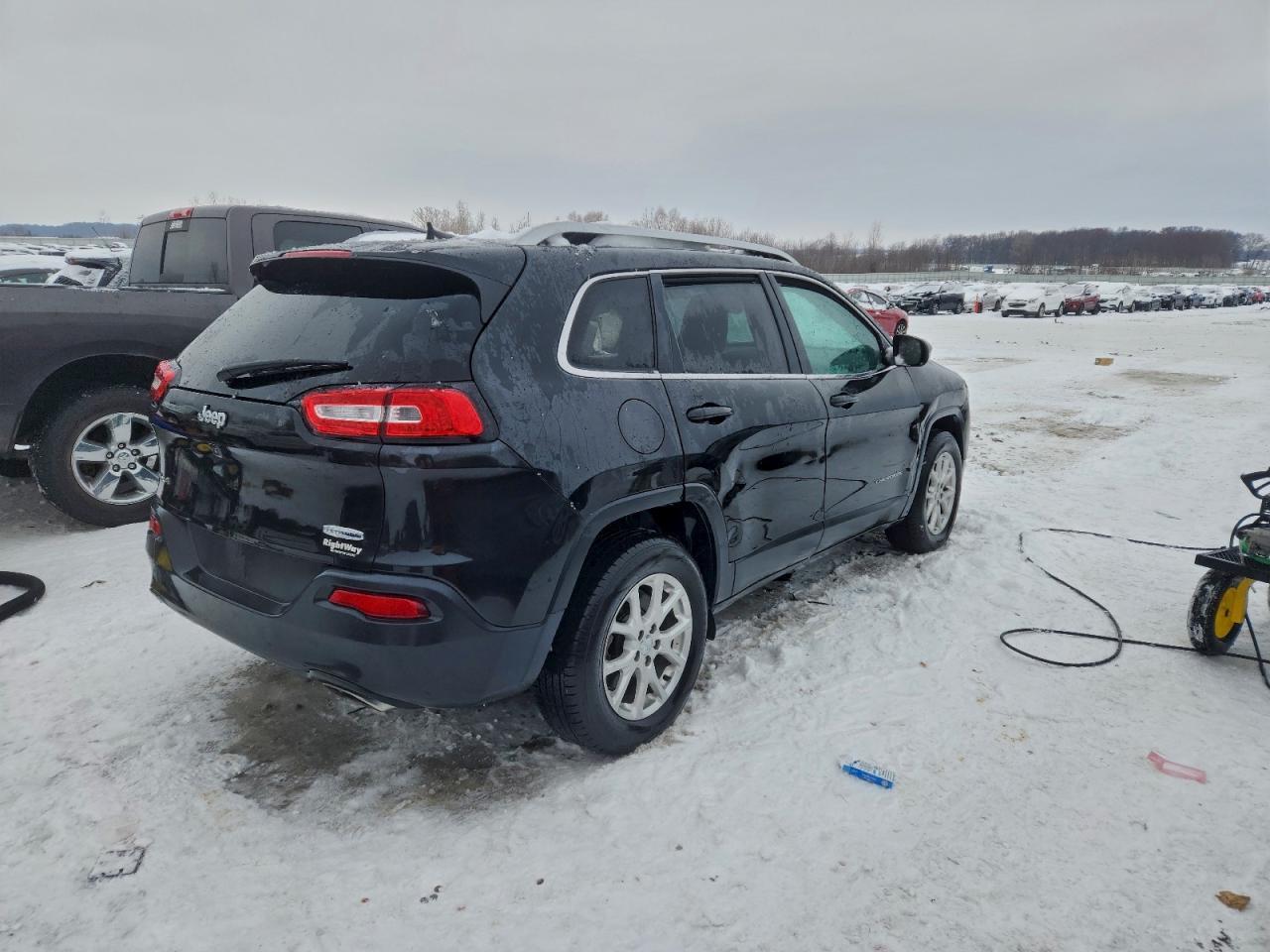 2016 Jeep Cherokee Latitude - Фото 3