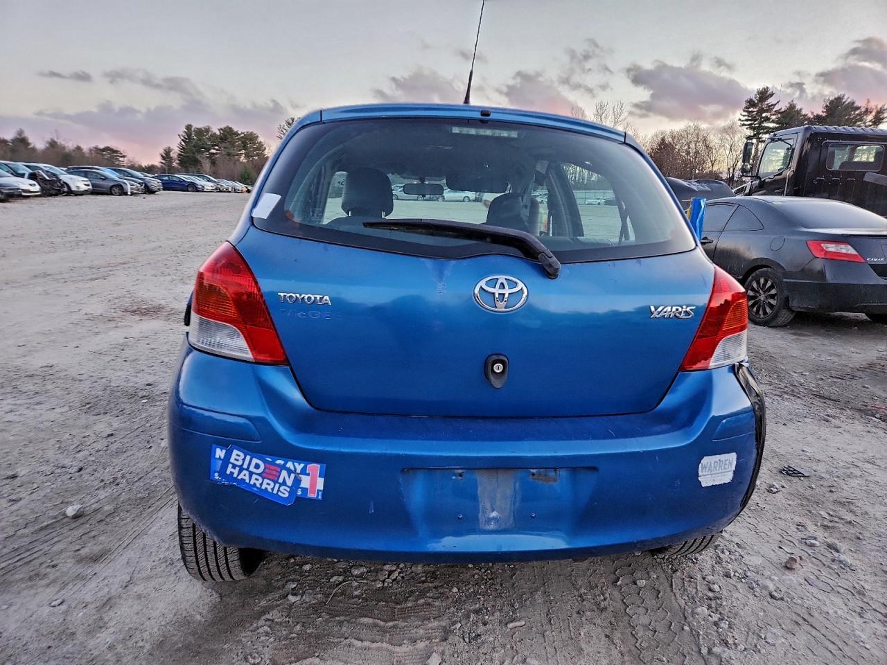 2010 Toyota Yaris - Image 6