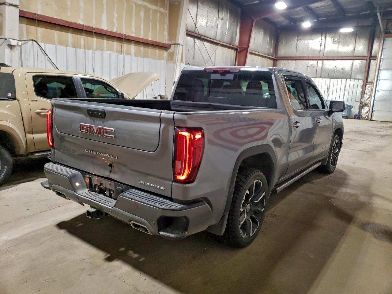 2024 GMC Sierra K1500 Denali - Фото 3