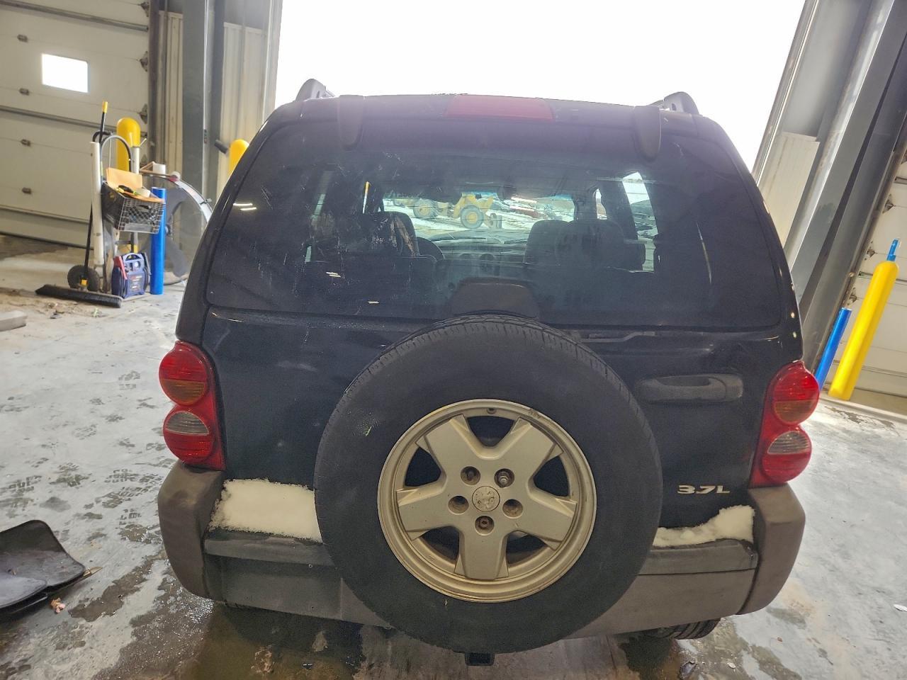 2006 Jeep Liberty Sport - Фото 6