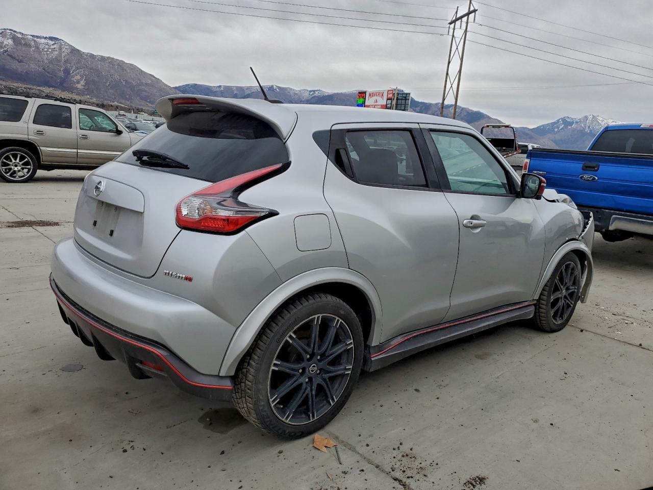 2015 Nissan Juke S - Image 3