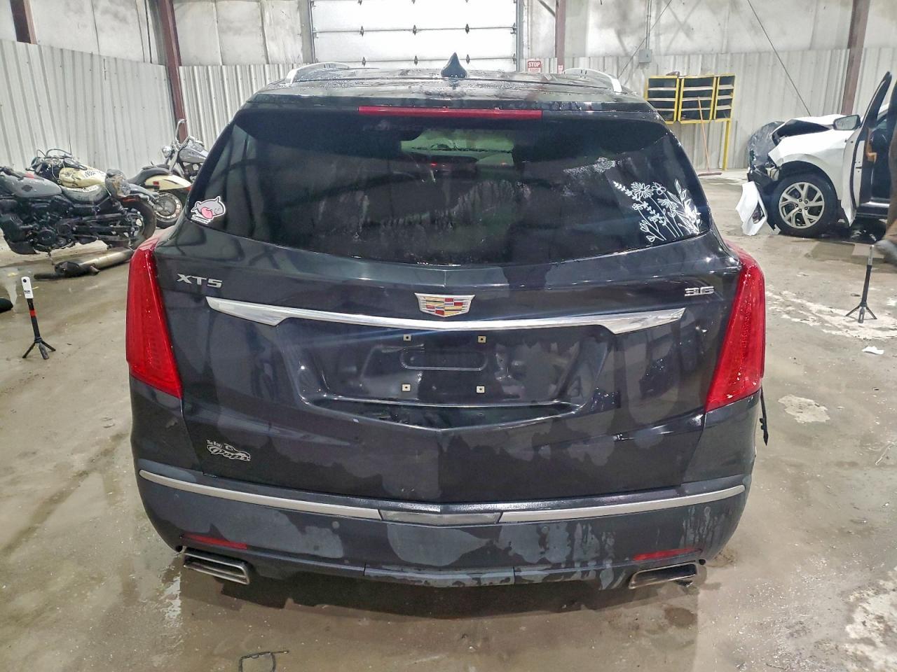 2017 Cadillac Xt5 Luxury - Фото 6