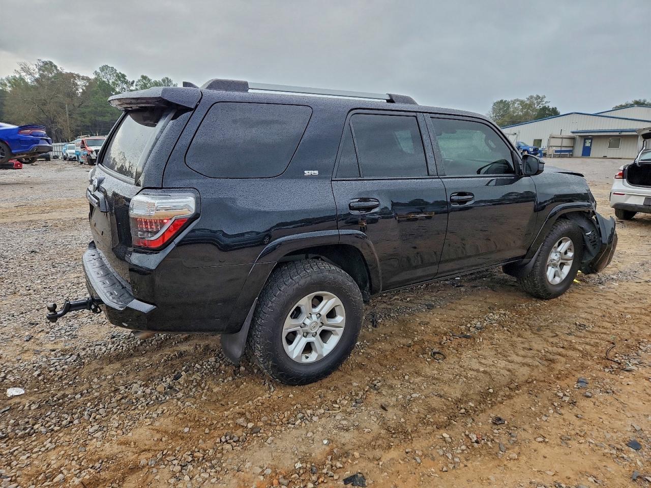 2021 Toyota 4Runner Sr5 - Image 3