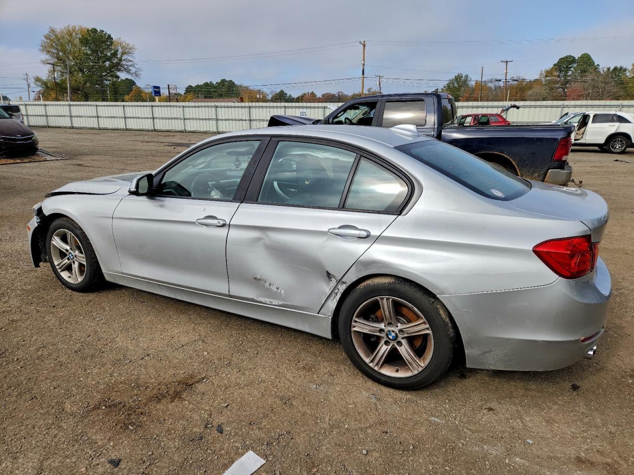 2013 BMW 328 I - Image 2