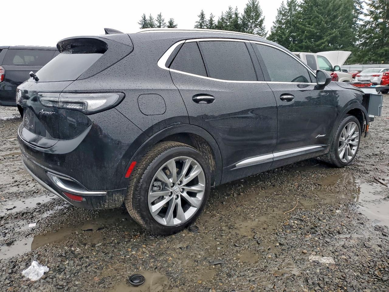 2022 Buick Envision Avenir - Image 3