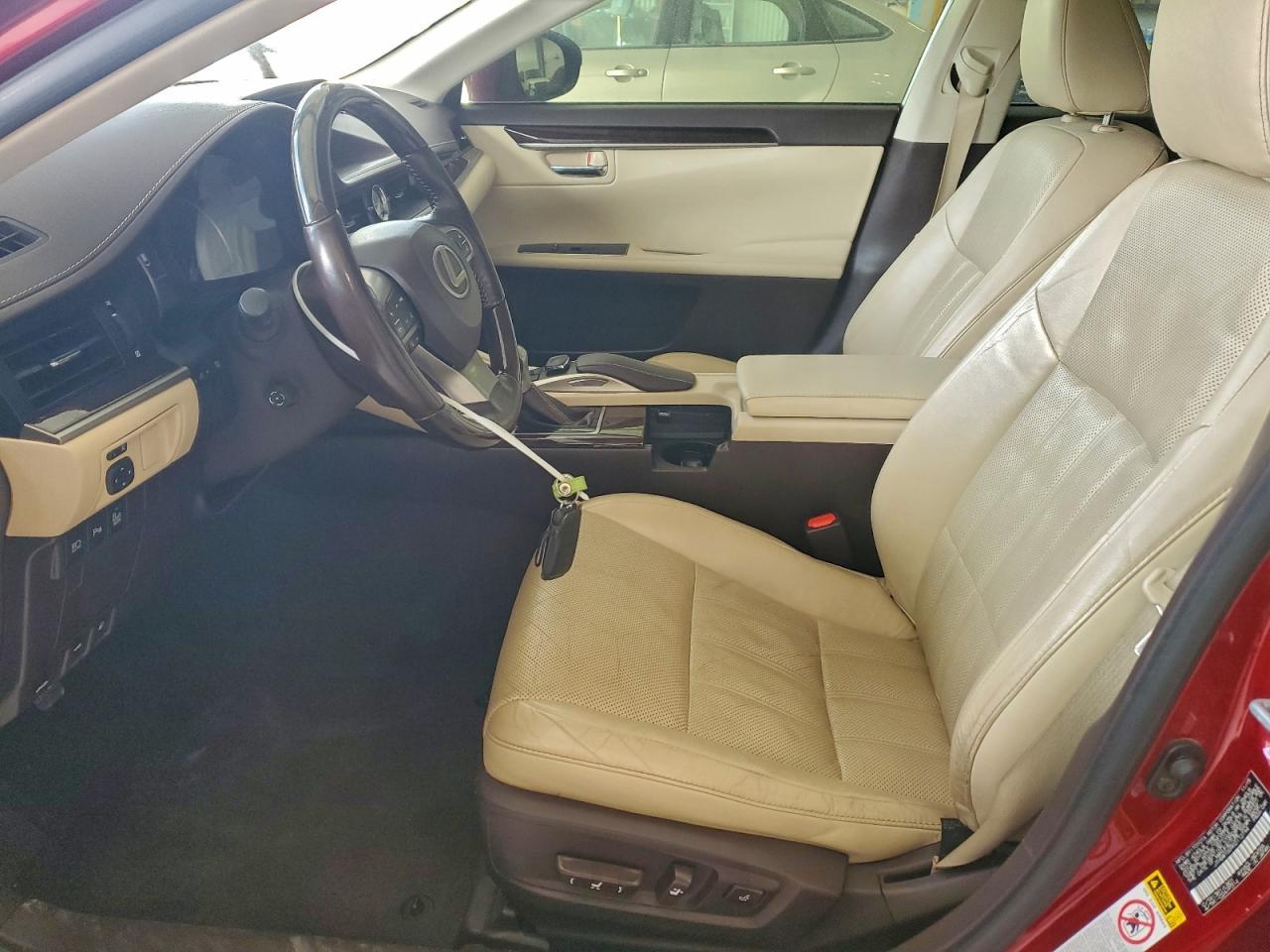 2016 Lexus Es 300H - Фото 7