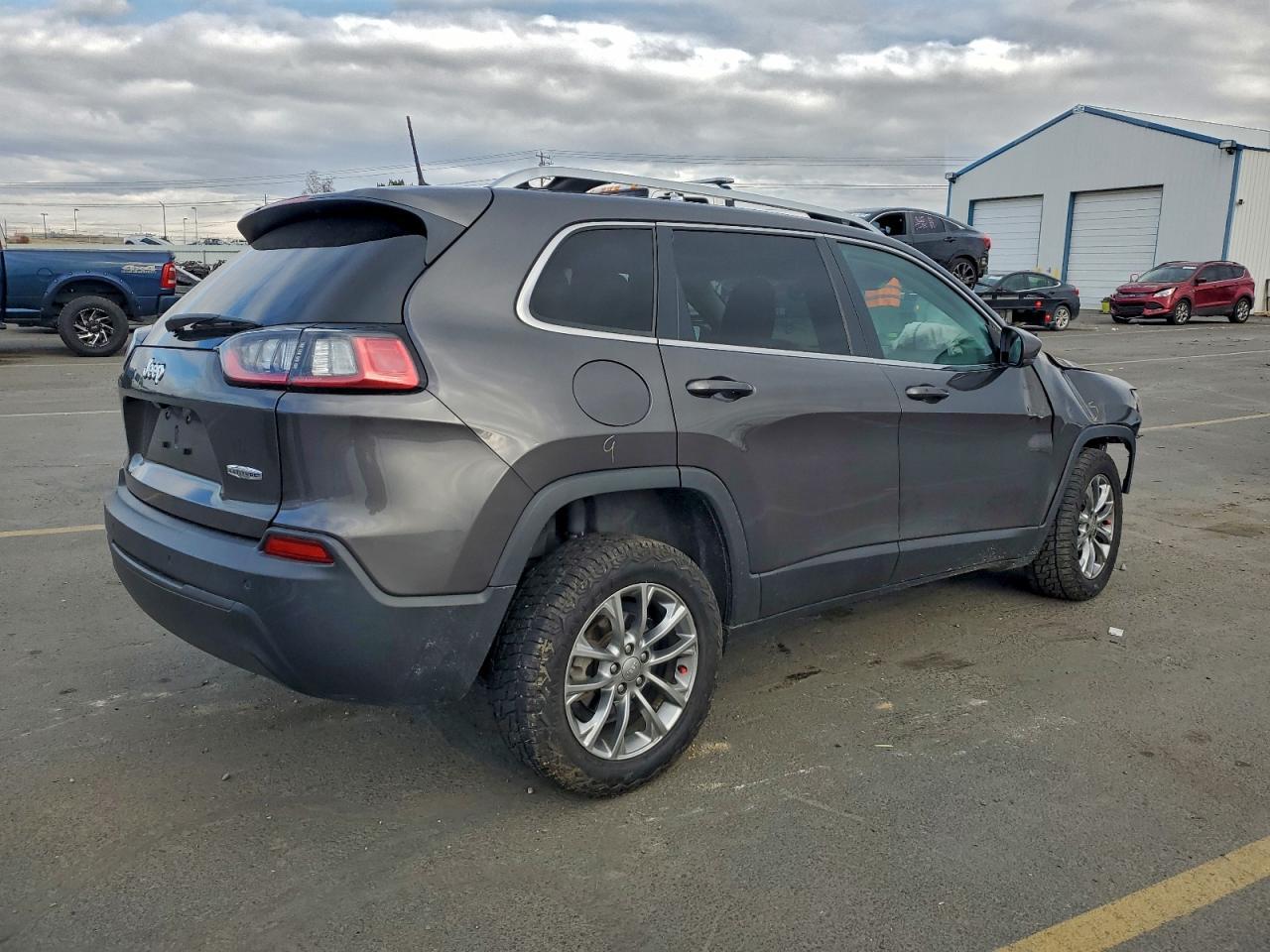2019 Jeep Cherokee Latitude Plus - Фото 3
