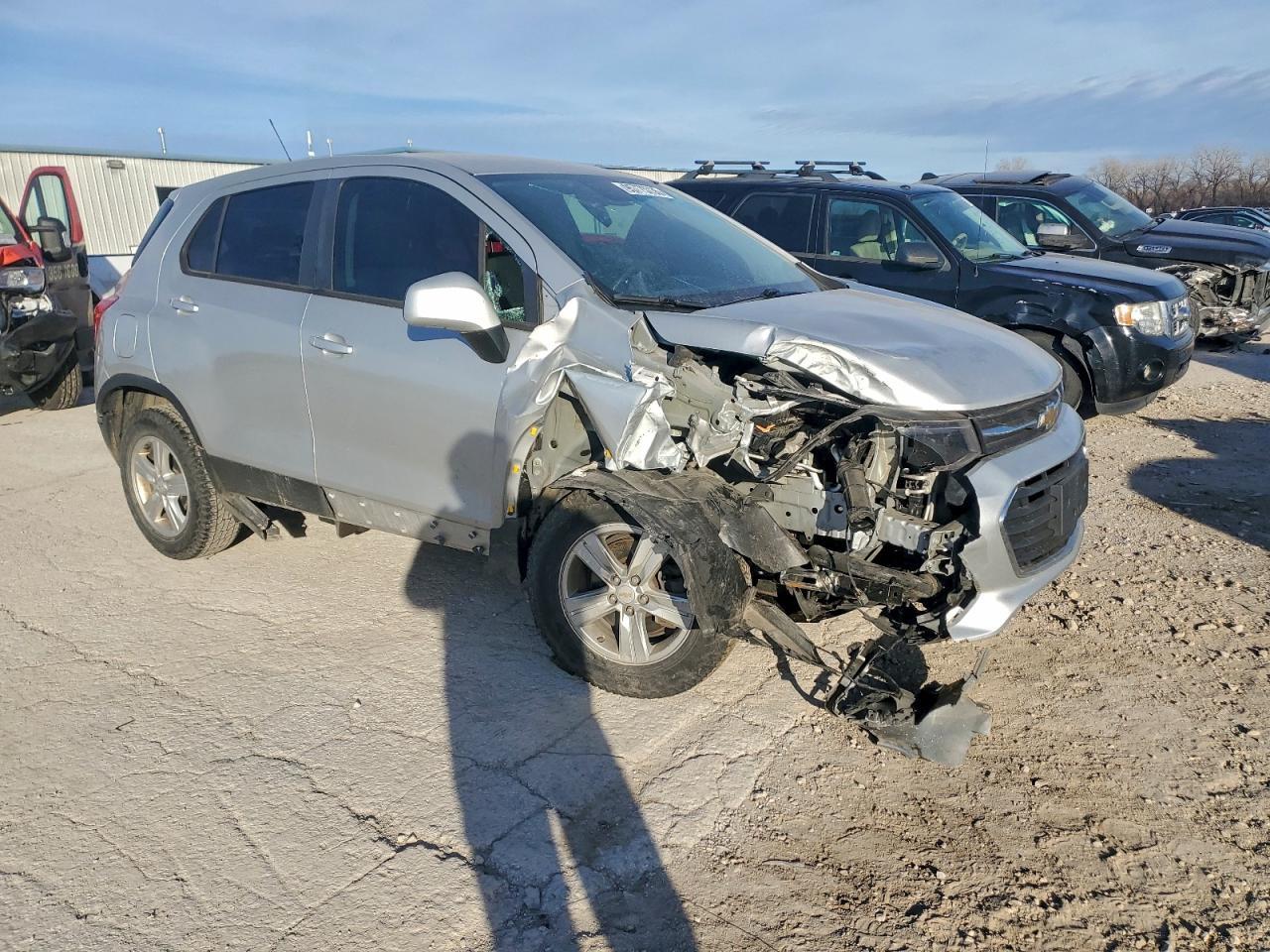2021 Chevrolet Trax Ls - Фото 4