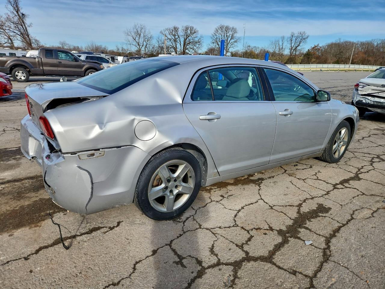 2011 Chevrolet Malibu Ls - Фото 3