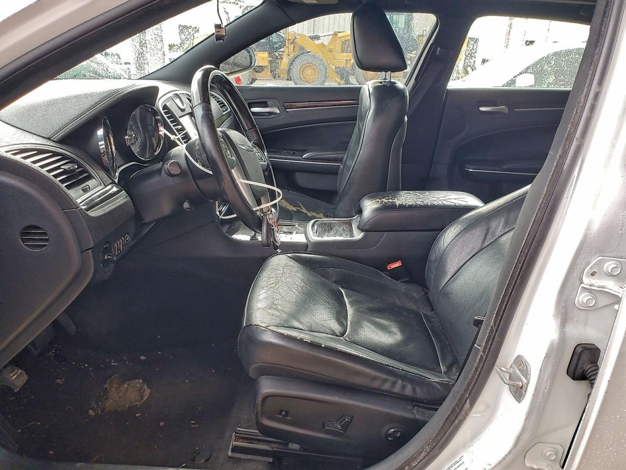 2011 Chrysler 300 Limited - Фото 7