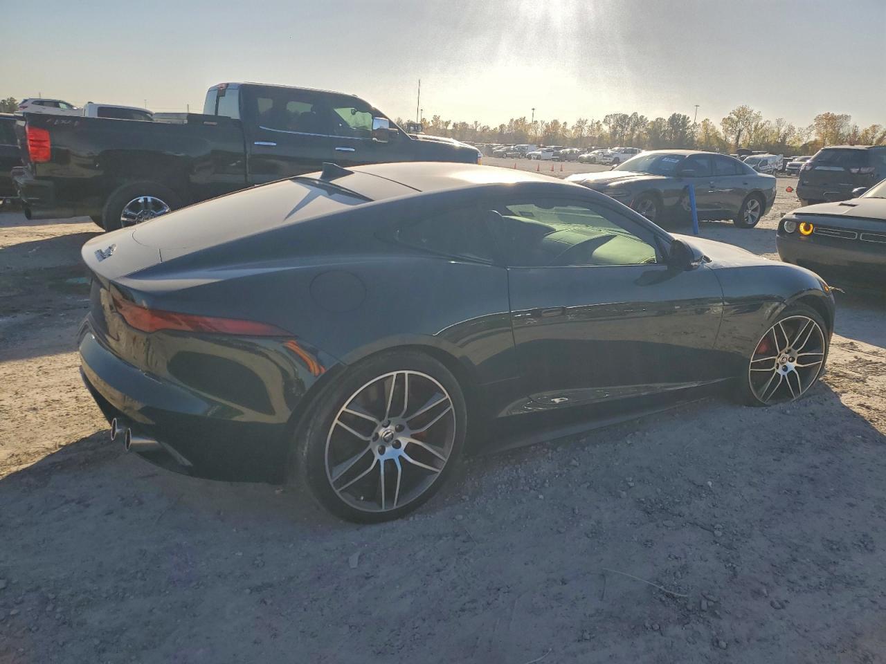 2024 Jaguar F-Type R Dynamic - Фото 3