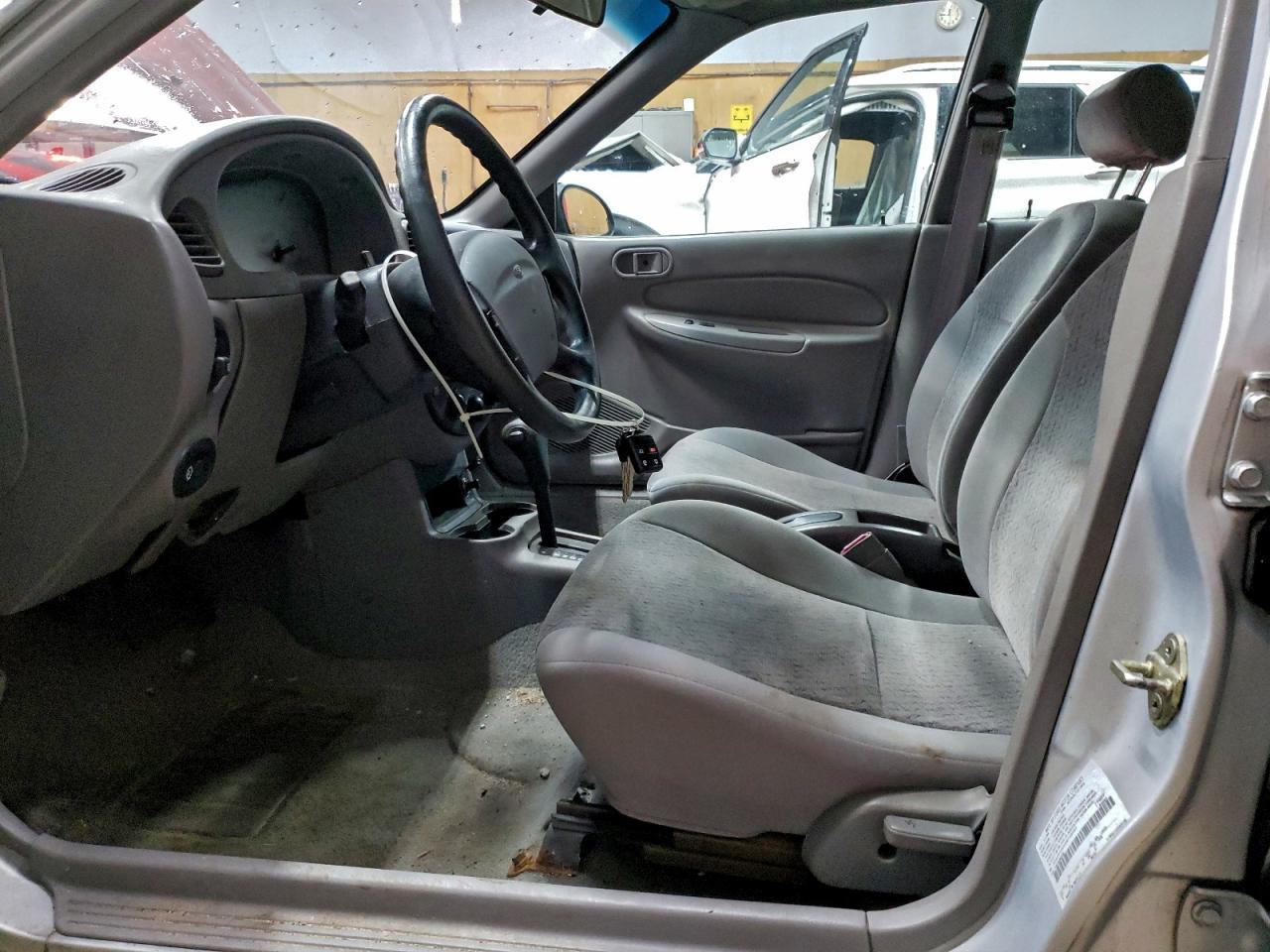 1999 Ford Escort Se - Image 7