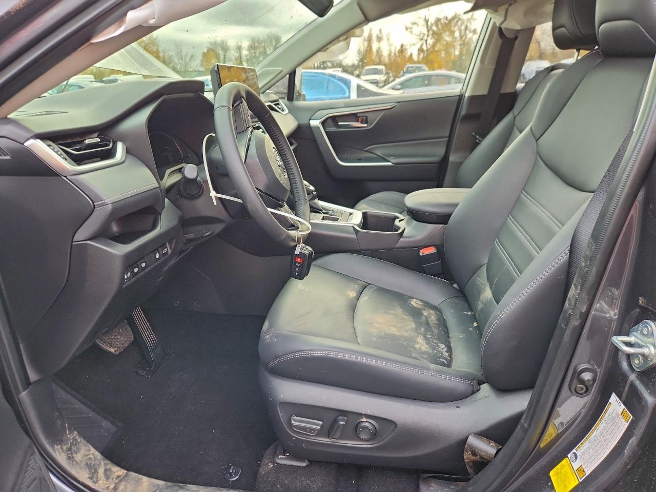 2025 Toyota Rav4 Xle Premium - Image 7