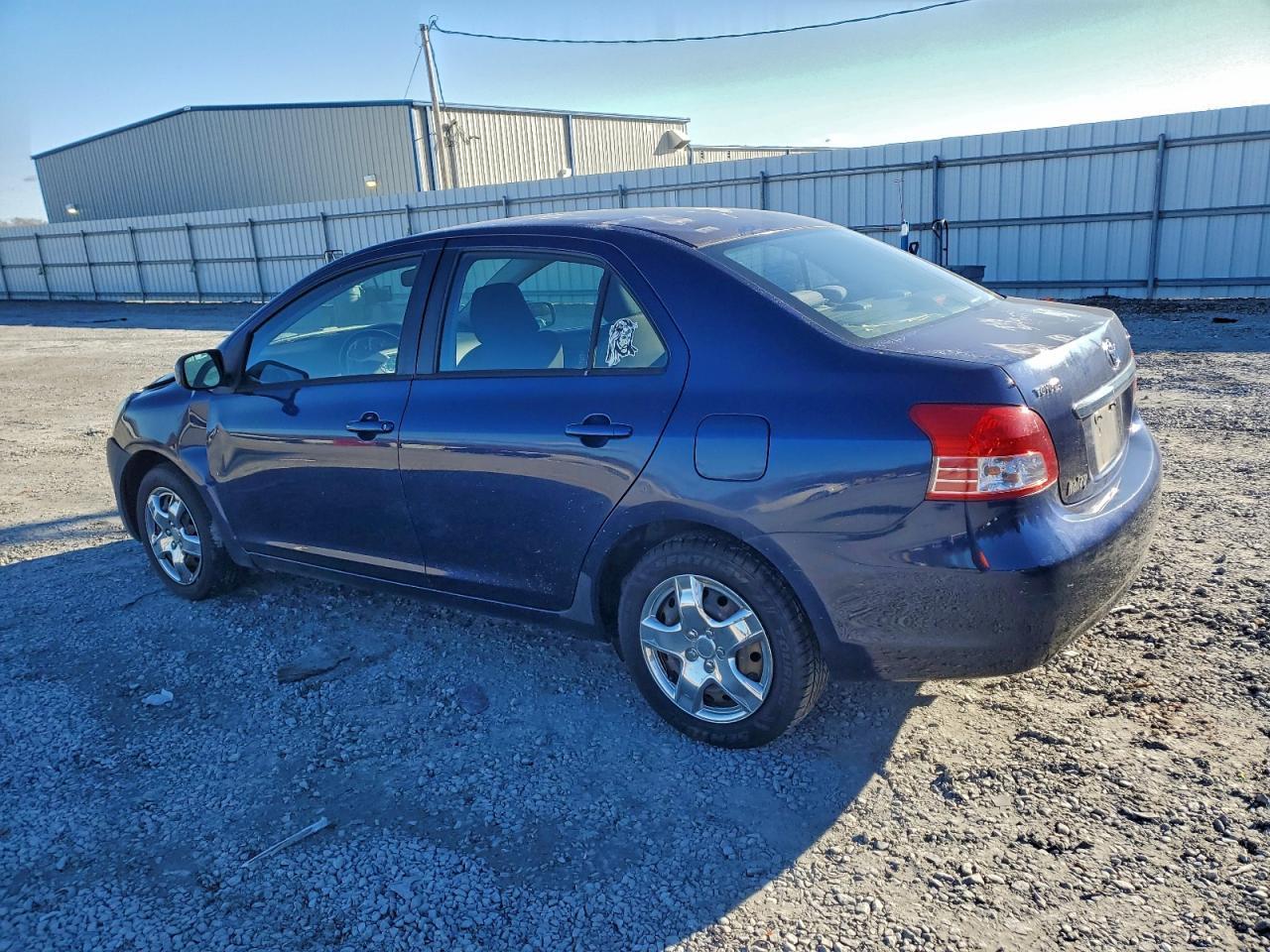2007 Toyota Yaris - Фото 2