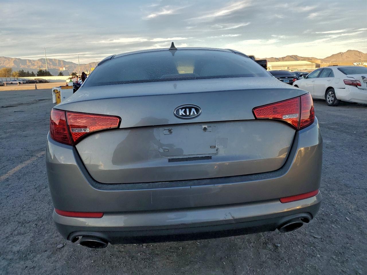 2012 Kia Optima Ex - Image 6
