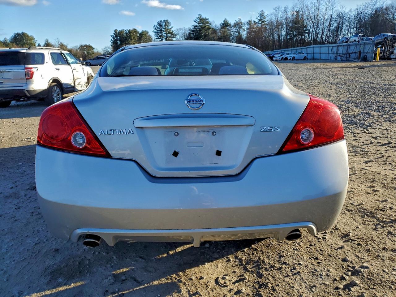 2012 Nissan Altima - Image 6